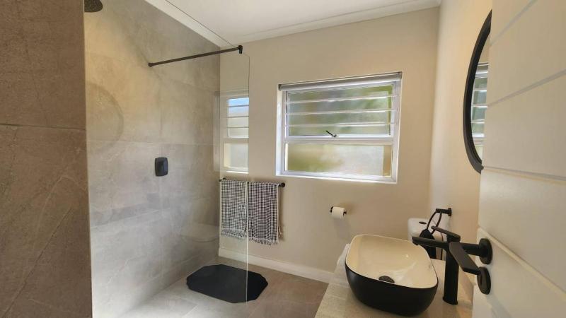 Seaside apartment 500meters from beach - image 9