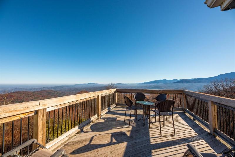 Sunrise Above Ober Hot Tub and Two Decks - image 3