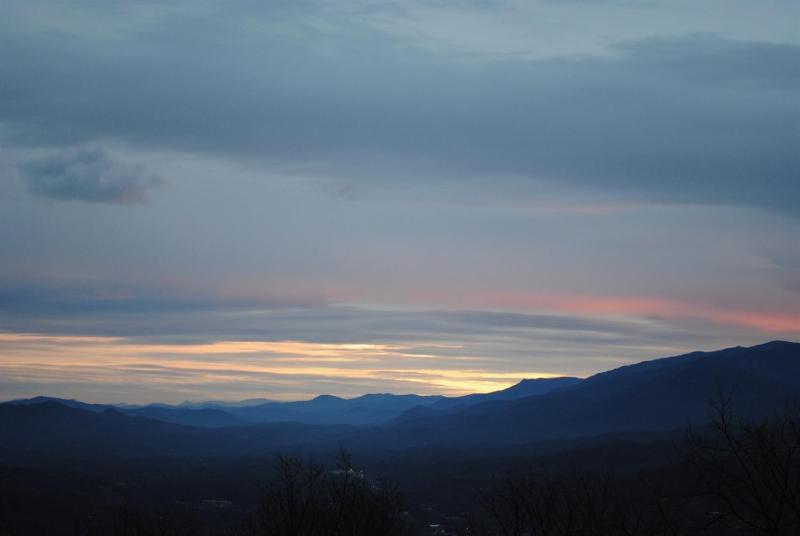 Sunrise Above Ober Hot Tub and Two Decks - image 49