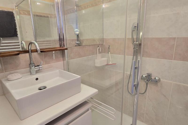 Studio for 4 with pool 350m from beach - image 8