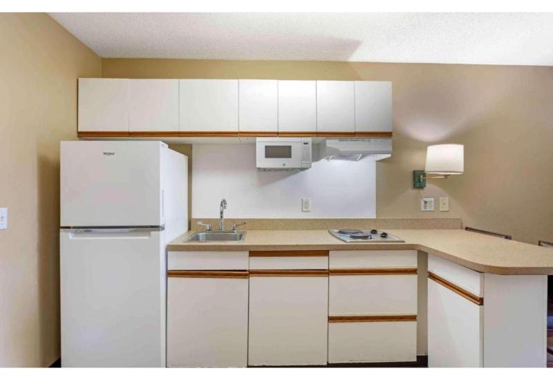Motel 6 Suites Memphis Airport TN - image 10