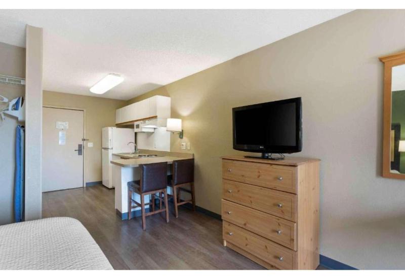 Motel 6 Suites Memphis Airport TN - image 7