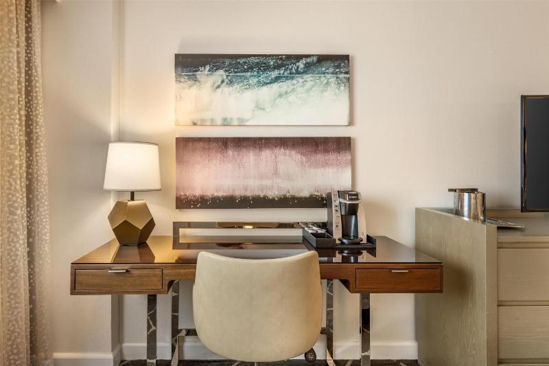 The Royal Sonesta Houston Galleria - image 11