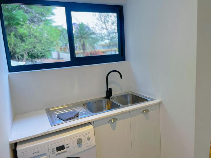 Suite 10 2 Bedroom Luxury Apartment - image 5