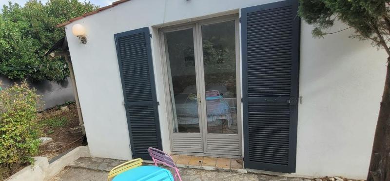 Bright villa with pool in Grimaud - image 8
