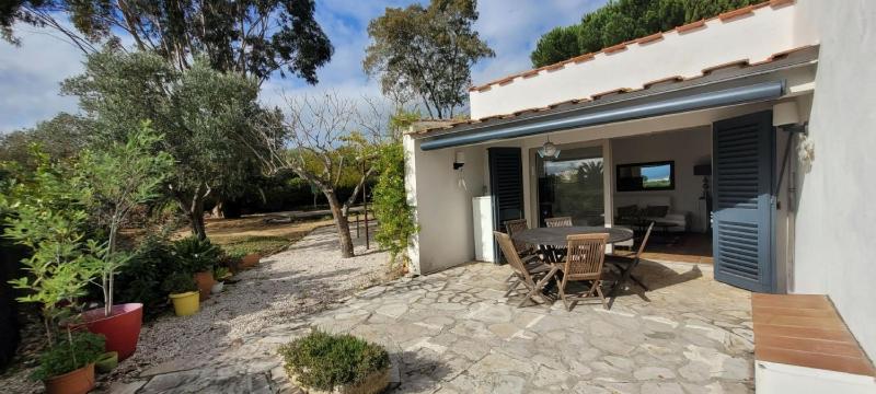 Bright villa with pool in Grimaud - image 24