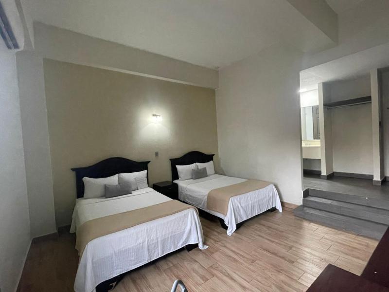 Hotel Plaza Del Arco - Monterrey - image 26