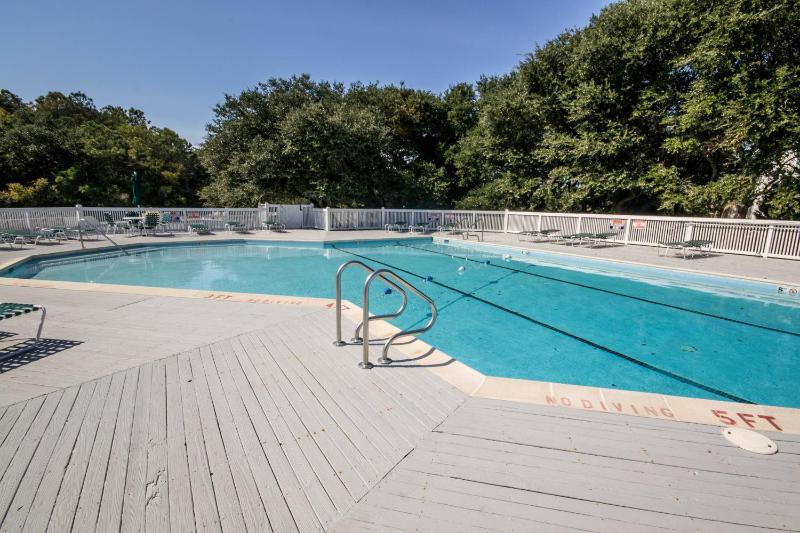 Into the Sun - Corolla Villages at Ocean Hill 75 Yds to Beach Hot Tub Community Pool Pets OK Flex Stays - image 35