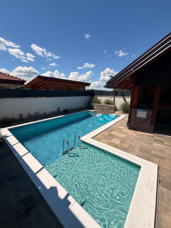 Villa H&E - image 8