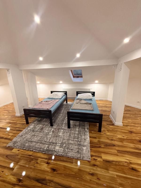Villa H&E - image 7