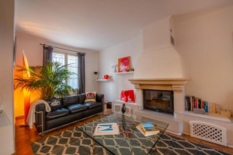 Charming Village House In Grimaud - image 7