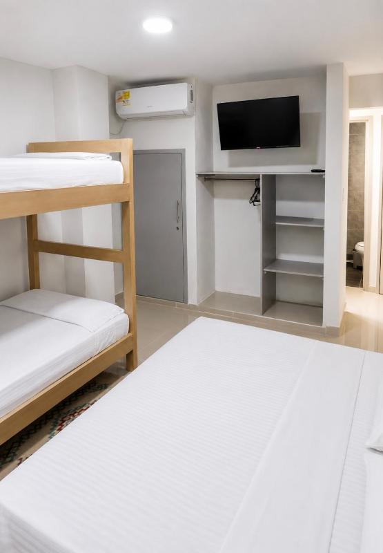 Rodadero Apartamento Cerca al Mar con Piscina - image 11