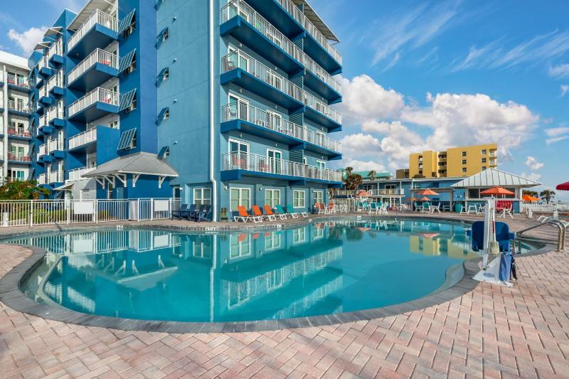 Coconut Palms Beach Resort II an Ascend Collection Hotel - image 13