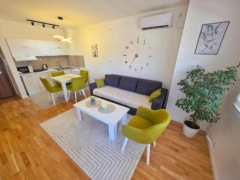 Apartman Relax Green Hill - image 13