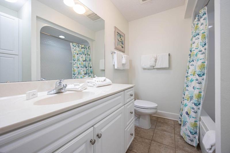 Phoenix IX 607 condo - image 17