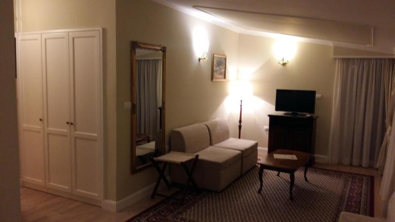 Standard Double Room with Balcony image 2