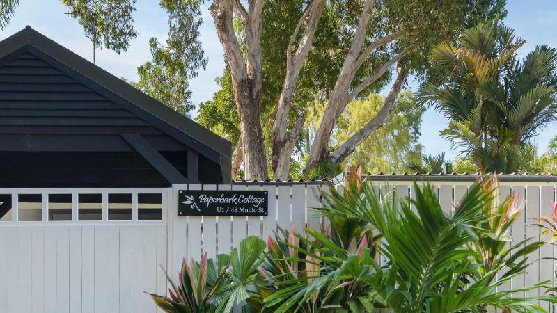 Paperbark Cottage - New Tropical Holiday Rental - image 1