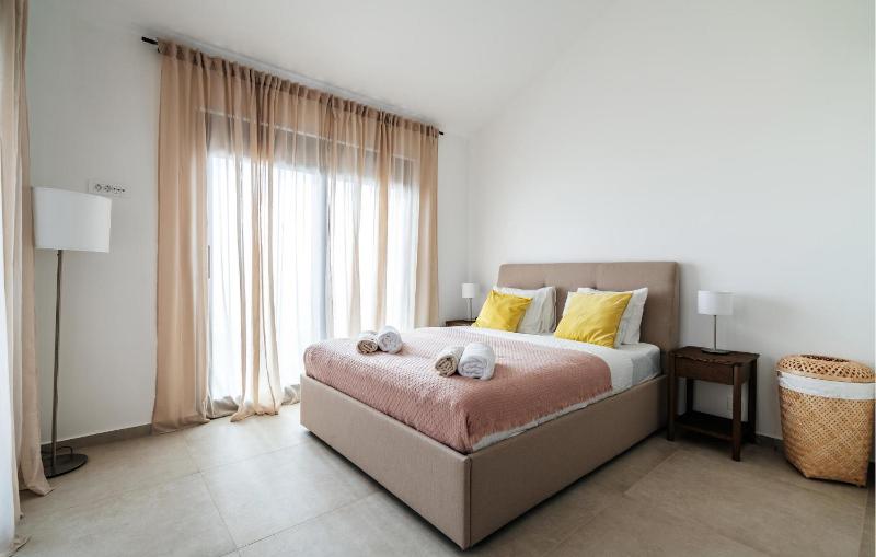 Amazing Home In Budva - image 4