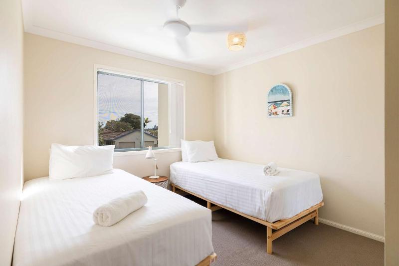 Elanora- Oceanstays- Breakers Pippi Beach - image 8