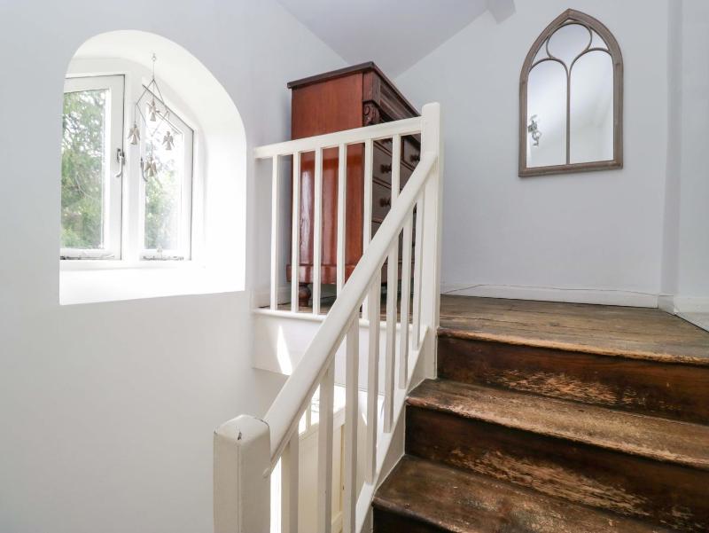 Chapel How - image 3
