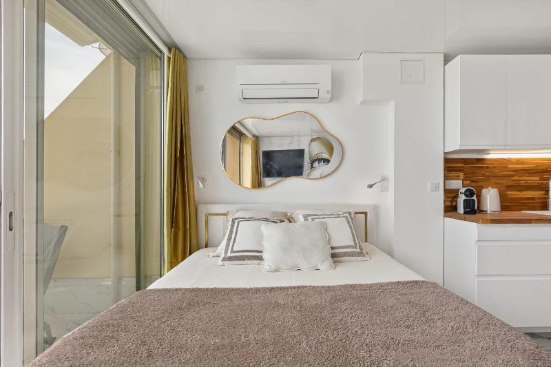 Aurea Heliopolis - Exceptional Sea View - image 5