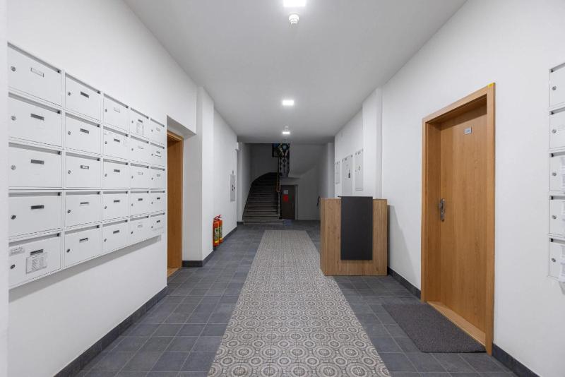 Lovely studio in the center city - image 15