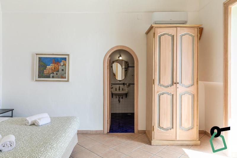 Hotiday Positano Suites and View - image 9