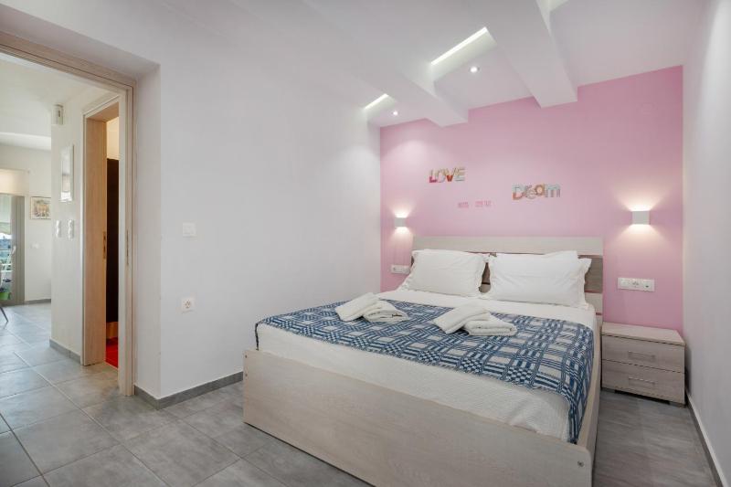 Elva Creta Beach - image 11