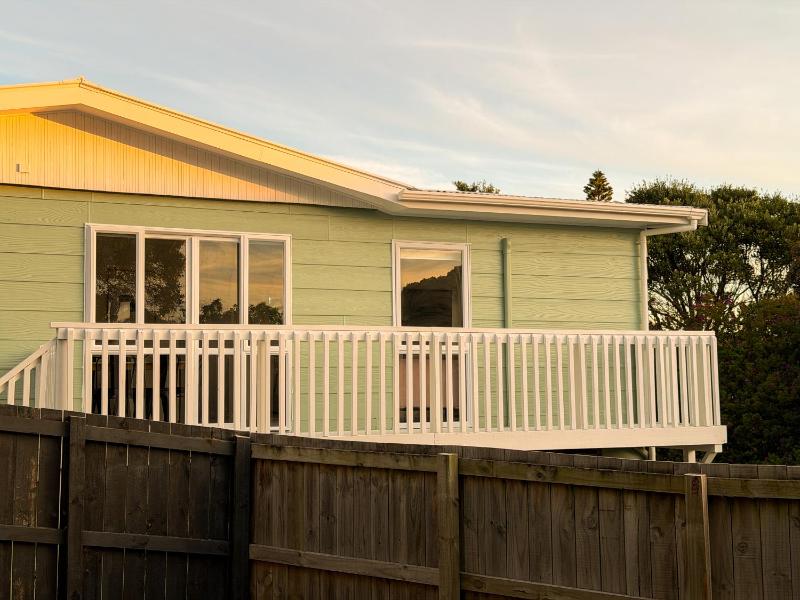Waikanae Beach Abode-Memories Family & Relaxation - image 15