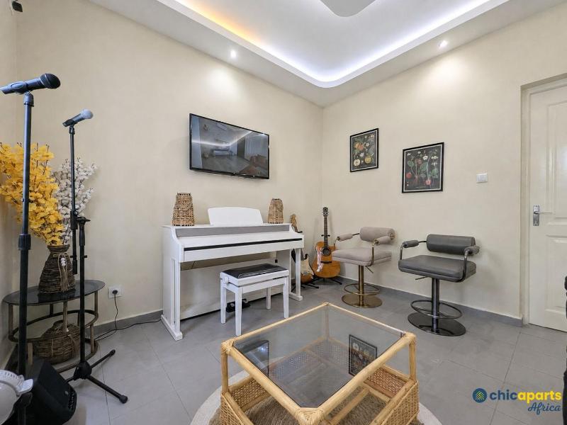 Chic apart with parking and balcony - image 7