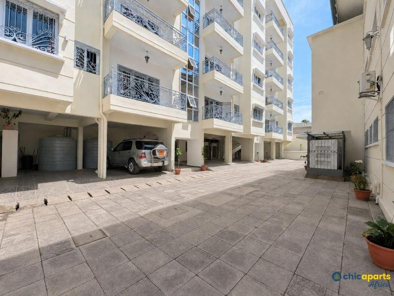 Chic apart with parking and balcony - image 13