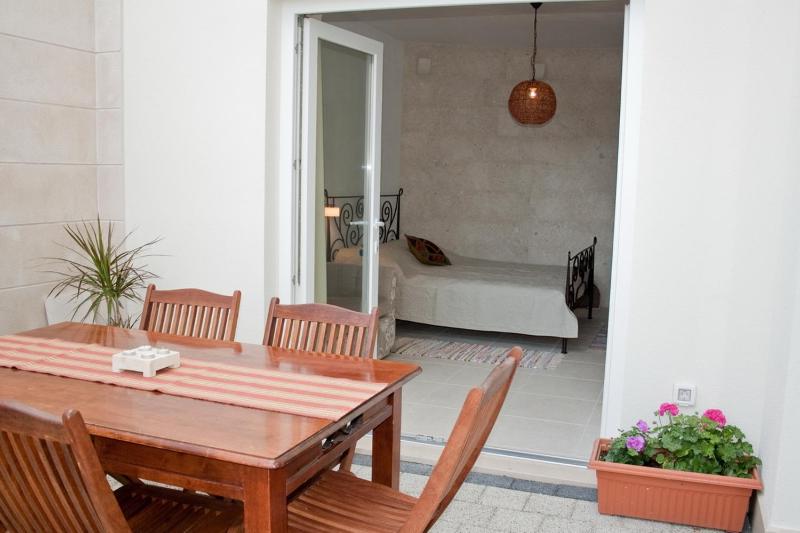 One-Bedroom Apartment with Terrace image 4