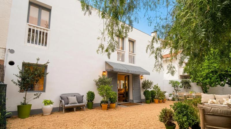Villa La Colonial - 5 minutes walk from beach and 10 minutes from center Design - image 37