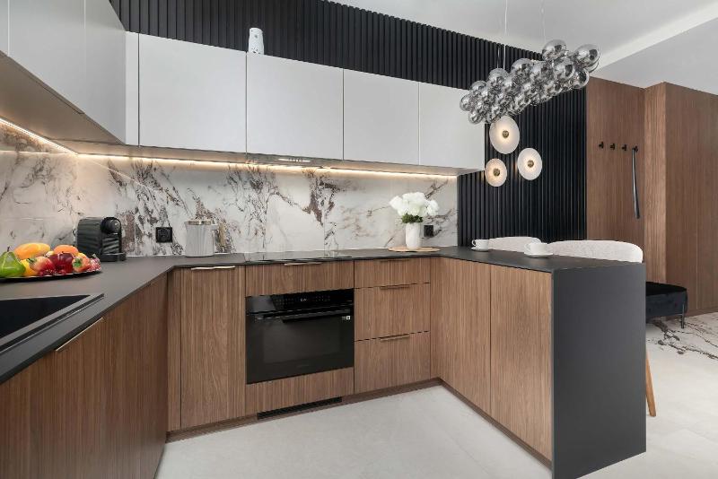Luxury Apartment with Air Conditioning & Parking on the 25th Floor City Centre by Renters Prestige - image 45