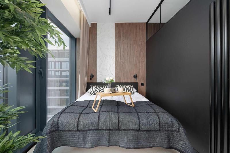 Luxury Apartment with Air Conditioning & Parking on the 25th Floor City Centre by Renters Prestige - image 28