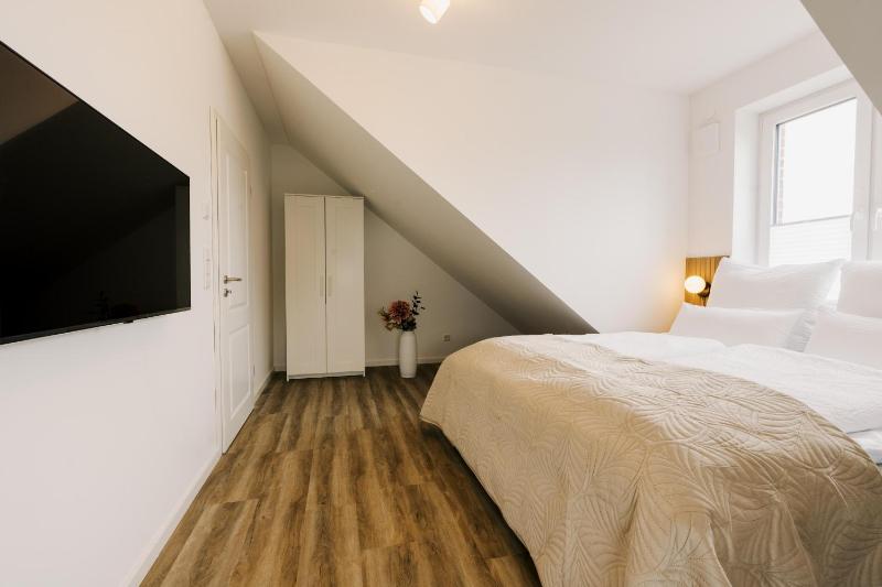 Küsten Suite de Diek - Suite 4 seitliche Deichlage Balkon 89qm - image 27