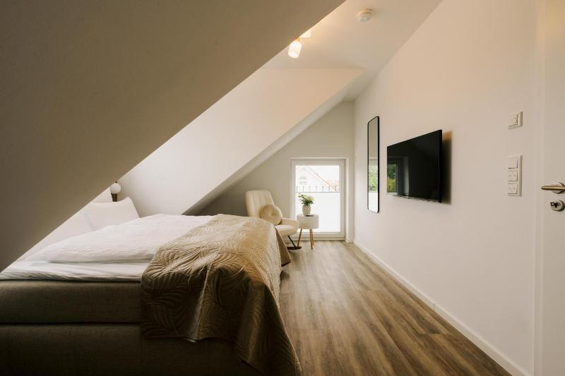 Küsten Suite de Diek - Suite 4 seitliche Deichlage Balkon 89qm - image 16