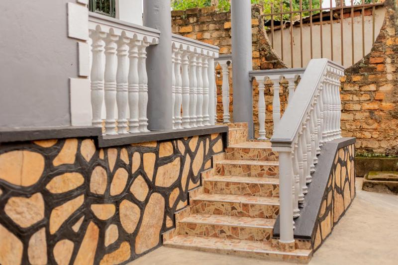 Paradise Pathways Family Home Lweza - image 16