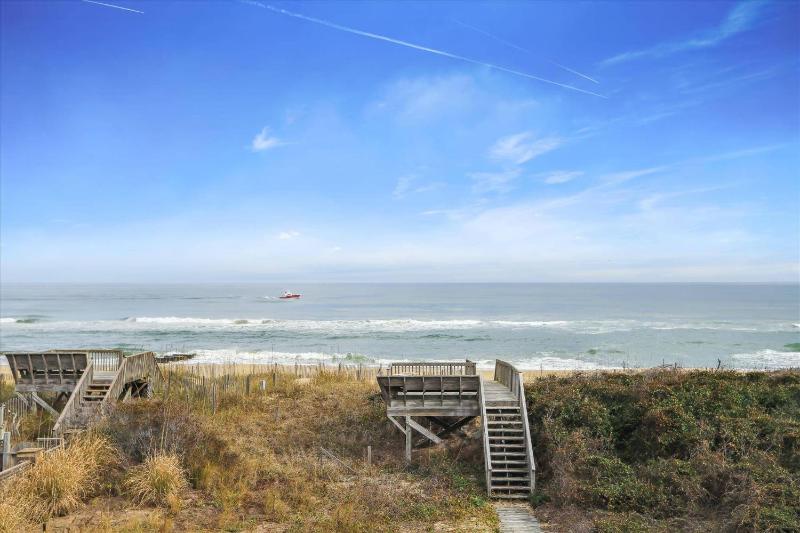 Dream Catcher - Nags Head MP 12 Oceanfront Elevator Pool Hot Tub Pets OK YR Flex - image 4