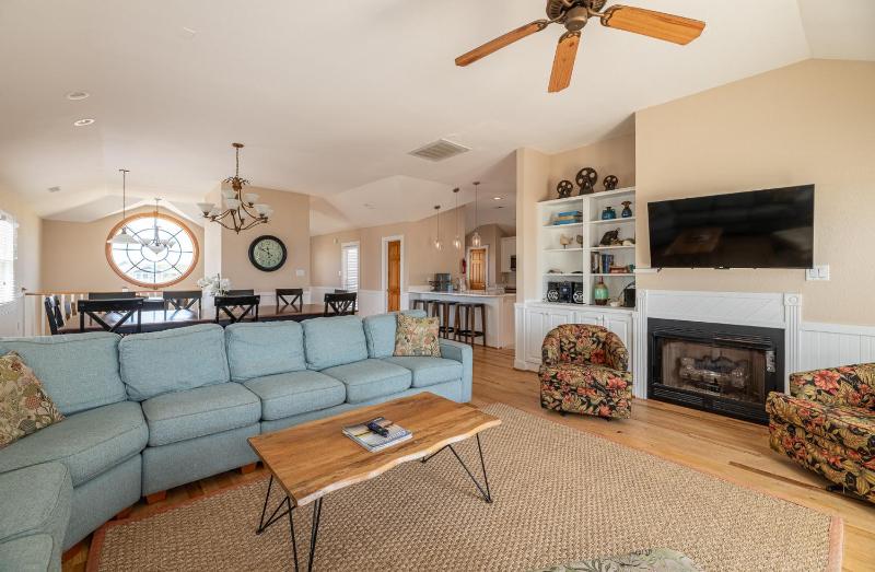 Dream Catcher - Nags Head MP 12 Oceanfront Elevator Pool Hot Tub Pets OK YR Flex - image 9