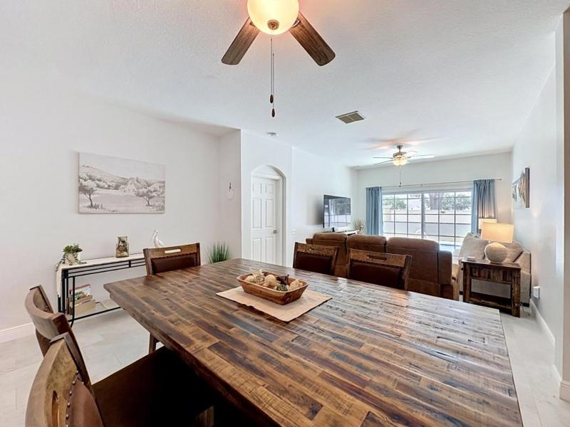 Whispering Palms - Luxury 4-Bedroom Pool Home Near villa - image 35