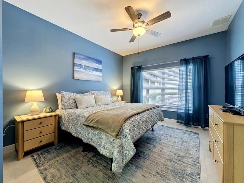 Whispering Palms - Luxury 4-Bedroom Pool Home Near villa - image 31