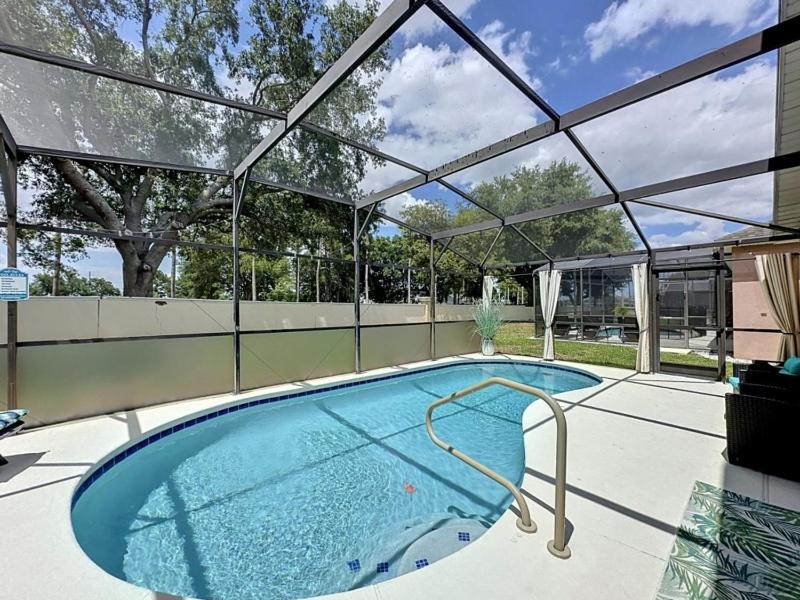 Whispering Palms - Luxury 4-Bedroom Pool Home Near villa - image 22