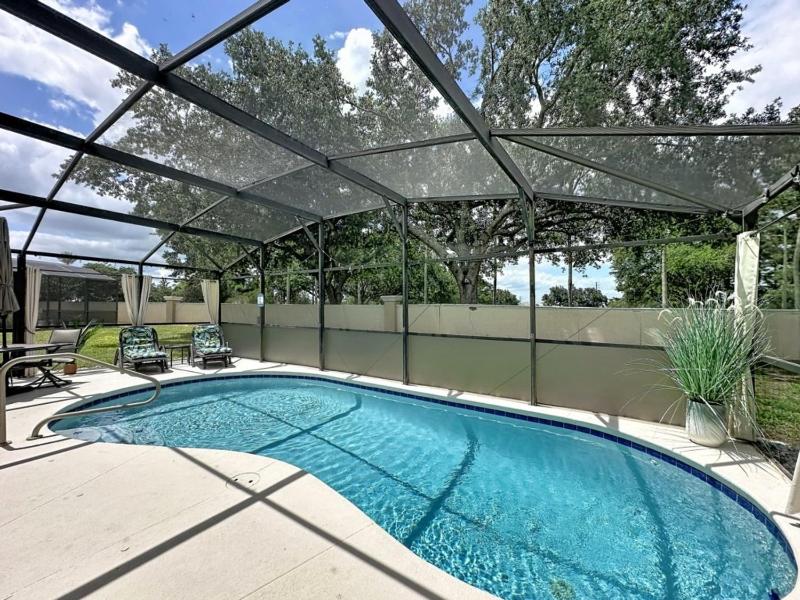 Whispering Palms - Luxury 4-Bedroom Pool Home Near villa - image 42