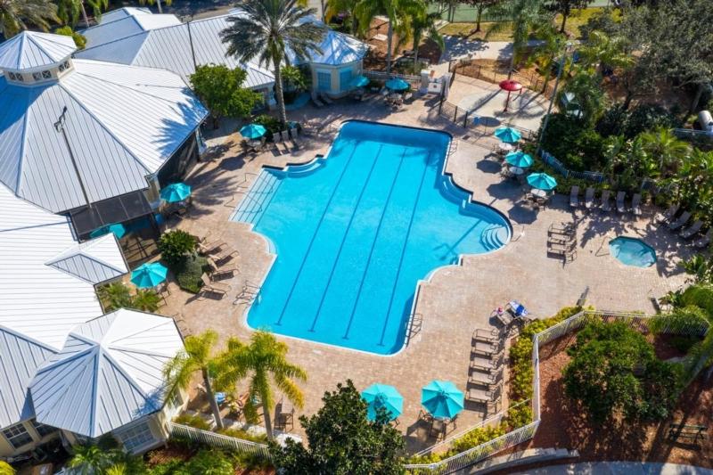 Whispering Palms - Luxury 4-Bedroom Pool Home Near villa - image 23