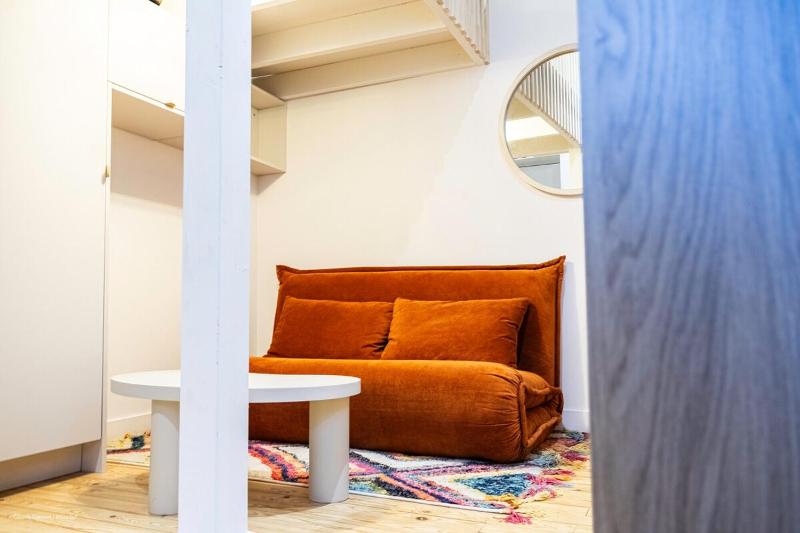 Studio looké au pied du port - image 9