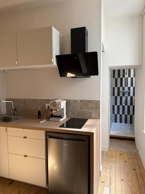 Studio looké au pied du port - image 6