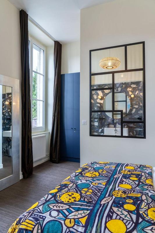 Appart Classé 4* | Hôtel Particulier Rochelais - image 11