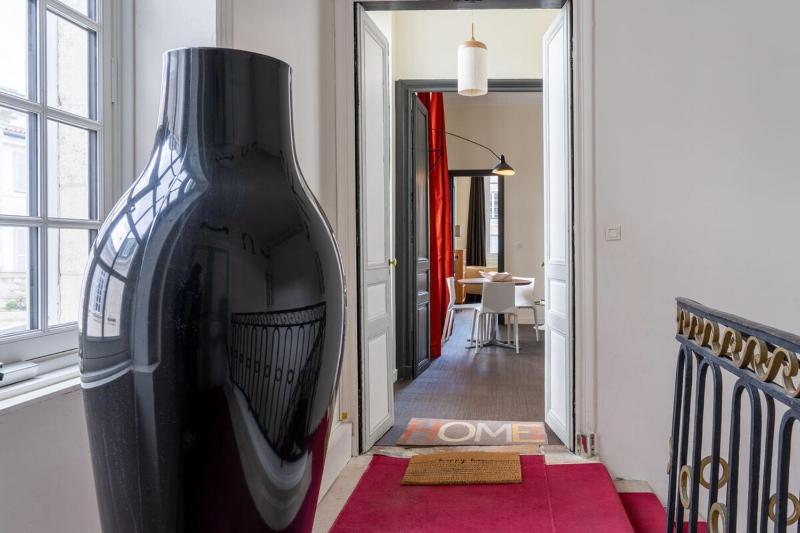 Appart Classé 4* | Hôtel Particulier Rochelais - image 5