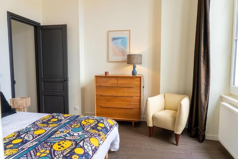 Appart Classé 4* | Hôtel Particulier Rochelais - image 7